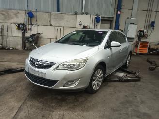  Opel Astra Astra J (PC6/PD6/PE6/PF6) Hatchback 5-drs 1.7 CDTi 16V 110 (A17DTJ) [8=
1kW]  (09-2009/02-2014) 2010