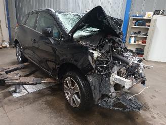 Renault Clio Clio IV Estate/Grandtour (7R) Combi 5-drs 0.9 Energy TCE 90 12V (H4B-4=
08(H4B-B4)) [66kW]  (01-2013/08-2021) picture 2