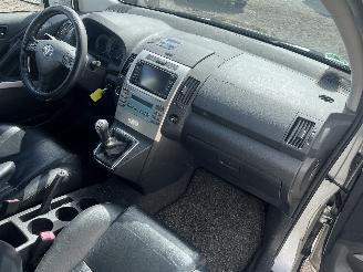 Toyota Corolla Corolla Verso (R10/11) MPV 1.8 16V VVT-i (1ZZFE) [95kW]  (04-2004/03-2=
009) picture 7