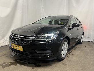 skadebil auto Opel Astra Astra K Sports Tourer Combi 1.0 Turbo 12V (B10XFT(Euro 6)) [77kW]  (01=
-2016/12-2022) 2017/8