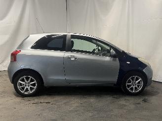 Toyota Yaris Yaris II (P9) Hatchback 1.0 12V VVT-i (1KR-FE) [51kW]  (08-2005/12-201=
1) picture 7