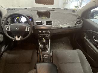 Renault Mégane Megane III Grandtour (KZ) Combi 5-drs 1.5 dCi 110 (K9K-636(K9K-A6)) [8=
1kW]  (02-2009/04-2016) picture 10