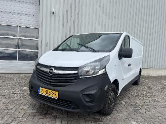 damaged passenger cars Opel Vivaro Vivaro Van 1.6 CDTI BiTurbo 120 (R9M-450(R9M-D4)) [88kW]  (06-2014/12-=
2019) 2015/1