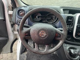 Opel Vivaro Vivaro Van 1.6 CDTI BiTurbo 120 (R9M-450(R9M-D4)) [88kW]  (06-2014/12-=
2019) picture 17