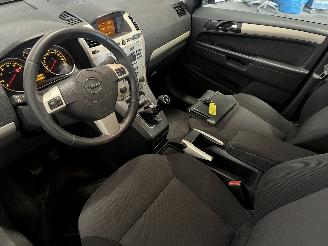 Opel Zafira Zafira (M75) MPV 1.6 16V (Z16XER(Euro 4)) [85kW]  (01-2008/04-2015) picture 16