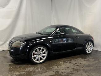 Audi TT TT (8N3) Coupé 1.8 20V Turbo (AJQ) [132kW]  (10-1998/10-2006) picture 3