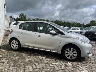Peugeot 208 208 I (CA/CC/CK/CL) Hatchback 1.2 Vti 12V PureTech 82 (EB2F(HMZ)) [60k=
W]  (03-2012/12-2019) picture 7