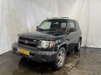 Damaged car Mitsubishi Pajero Pajero Pinin (H6/H7) Terreinwagen 1.8 GDI 16V (4G93(GDI)) [88kW]  (10-=
1999/10-2001) 2000/4