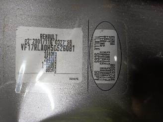 Renault Clio Clio IV Estate/Grandtour (7R) Combi 5-drs 0.9 Energy TCE 90 12V (H4B-4=
00(H4B-A4)) [66kW]  (01-2013/08-2021) picture 6