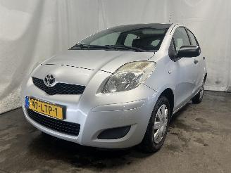 krockskadad bil auto Toyota Yaris Yaris II (P9) Hatchback 1.0 12V VVT-i (1KR-FE) [51kW]  (08-2005/12-201=
1) 2010/7