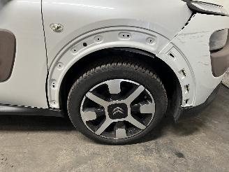 Citroën C4 C4 Cactus (0B/0P) Hatchback 5-drs 1.2 PureTech 82 12V (EB2F(HMZ)) [60k=
W]  (09-2014/...) picture 9
