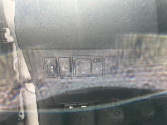 Nissan Tiida Tiida (C11X) Hatchback 1.6 16V (HR16DE) [81kW]  (09-2007/12-2011) picture 19
