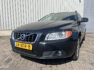 skadebil auto Volvo V-70 V70 (BW) Combi 1.6 T4 16V (B4164T) [132kW]  (10-2010/12-2015) 2012/6