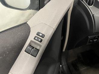 Toyota Yaris Yaris II (P9) Hatchback 1.33 16V Dual VVT-I (1NRFE) [74kW]  (11-2008/1=
2-2011) picture 21