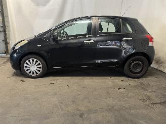 Toyota Yaris Yaris II (P9) Hatchback 1.33 16V Dual VVT-I (1NRFE) [74kW]  (11-2008/1=
2-2011) picture 4