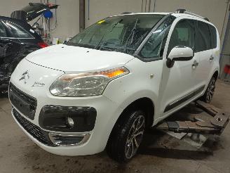 disassembly passenger cars Citroën C3 C3 Picasso (SH) MPV 1.4 16V VTI 95 (EP3(8FS)) [70kW]  (12-2008/10-2017=
) 2009/10