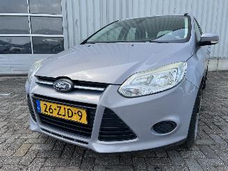 skadebil auto Ford Focus Focus 3 Wagon Combi 1.6 TDCi ECOnetic (NGDB) [77kW]  (05-2012/05-2018)= 2012/11