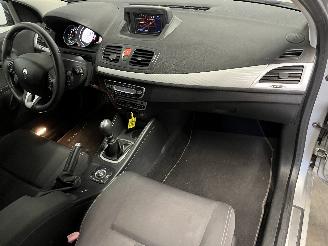 Renault Mégane Megane III Grandtour (KZ) Combi 5-drs 1.6 16V (K4M-858(K4M-R8)) [81kW]=
  (05-2009/08-2015) picture 14