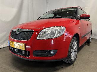 Vrakbiler auto Skoda Fabia Fabia II Combi Combi 5-drs 1.4i 16V (BXW) [63kW]  (10-2007/12-2014) 2009/10