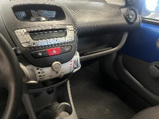 Citroën C1 C1 Hatchback 1.0 12V (384F(CFA)) [50kW]  (06-2005/09-2014) picture 16