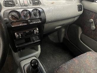 Nissan Micra Micra (K11) Hatchback 1.3 LX,SLX 16V (CG13DE) [55kW]  (08-1992/09-2000=
) picture 22