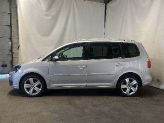 Volkswagen Touran Touran (1T3) MPV 1.6 TDI 16V (CAYC(Euro 5)) [77kW]  (05-2010/05-2015) picture 4