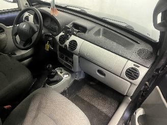 Renault Kangoo Kangoo (KC) MPV 1.2 16V (D4F-730(Euro 4)) [55kW]  (06-2001/01-2008) picture 8