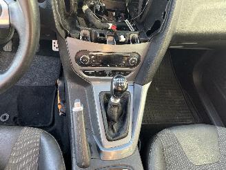 Ford Focus Focus 3 Wagon Combi 1.0 Ti-VCT EcoBoost 12V 125 (M1DA(Euro 5)) [92kW] =
 (02-2012/05-2018) picture 12