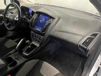 Ford Focus Focus 3 Wagon Combi 1.0 Ti-VCT EcoBoost 12V 125 (M1DA(Euro 5)) [92kW] =
 (02-2012/05-2018) picture 14