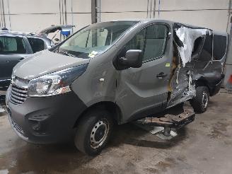 Vrakbiler auto Opel Vivaro Vivaro Van 1.6 CDTI 90 (R9M-408(R9M-A4)) [66kW]  (06-2014/12-2019) 2015/12