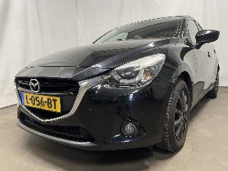 skadebil auto Mazda 2 2 (DJ/DL) Hatchback 1.5 SkyActiv-G 90 (P5Y6) [66kW]  (08-2014/11-2017)= 2015/9