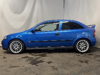 Opel Astra Astra G (F08/48) Hatchback 2.0 16V OPC (X20XER) [117kW]  (11-1999/09-2=
002) picture 4