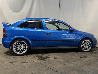 Opel Astra Astra G (F08/48) Hatchback 2.0 16V OPC (X20XER) [117kW]  (11-1999/09-2=
002) picture 8