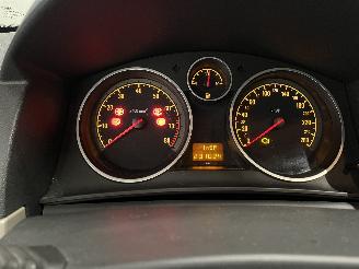 Opel Astra Astra H SW (L35) Combi 1.4 16V Twinport (Z14XEP(Euro 4)) [66kW]  (08-2=
004/10-2010) picture 16