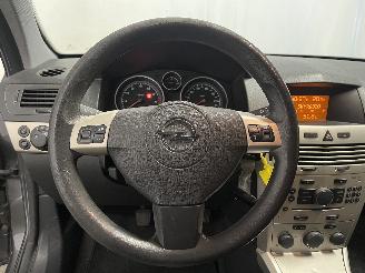 Opel Astra Astra H SW (L35) Combi 1.4 16V Twinport (Z14XEP(Euro 4)) [66kW]  (08-2=
004/10-2010) picture 13
