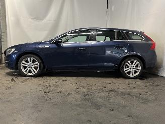 Volvo V-60 V60 I (FW/GW) Combi 2.4 D6 20V Plug-in Hybrid AWD (D82PHEV) [206kW]  (=
06-2012/12-2015) picture 4