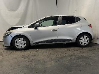 Renault Clio Clio IV (5R) Hatchback 5-drs 1.5 Energy dCi 90 FAP (K9K-608(K9K-B6)) [=
66kW]  (11-2012/08-2021) picture 4