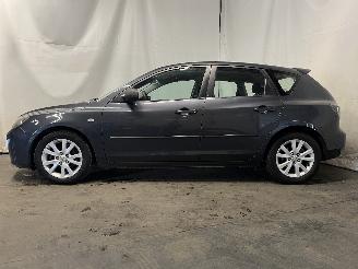 Mazda 3 3 Sport (BK) Hatchback 1.6i 16V (Z627) [77kW]  (10-2003/06-2009) picture 3