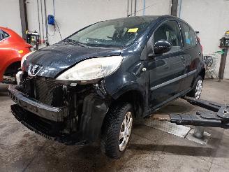  Peugeot 107 107 Hatchback 1.0 12V (384F(1KR)) [50kW]  (06-2005/05-2014) 2009/11