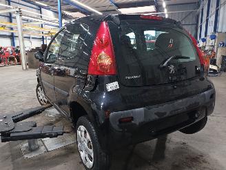 Peugeot 107 107 Hatchback 1.0 12V (384F(1KR)) [50kW]  (06-2005/05-2014) picture 4