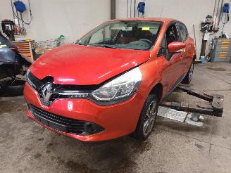  Renault Clio Clio IV (5R) Hatchback 5-drs 0.9 Energy TCE 90 12V (H4B-400(H4B-A4)) [=
66kW]  (11-2012/08-2021) 2013/9