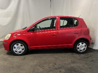 Toyota Yaris Yaris (P1) Hatchback 1.3 16V VVT-i (2SZFE) [64kW]  (04-2002/09-2005) picture 4