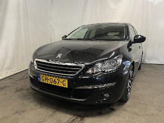 krockskadad bil auto Peugeot 308 308 (L3/L8/LB/LH/LP) Hatchback 5-drs 1.6 BlueHDi 120 (DV6FC(BHZ)) [88k=
W]  (11-2013/06-2021) 2015/6