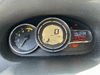 Renault Mégane Megane III Grandtour (KZ) Combi 5-drs 1.5 dCi 110 (K9K-837(K9K-N8)) [8=
1kW]  (02-2009/04-2016) picture 18