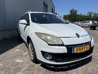 Renault Mégane Megane III Grandtour (KZ) Combi 5-drs 1.5 dCi 110 (K9K-837(K9K-N8)) [8=
1kW]  (02-2009/04-2016) picture 6