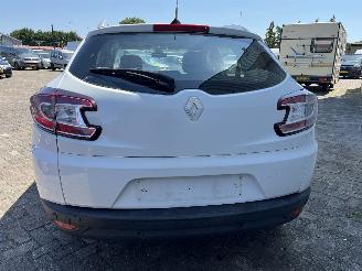 Renault Mégane Megane III Grandtour (KZ) Combi 5-drs 1.5 dCi 110 (K9K-837(K9K-N8)) [8=
1kW]  (02-2009/04-2016) picture 4