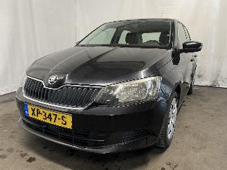 Avarii autoturisme Skoda Fabia Fabia III (NJ3) Hatchback 5-drs 1.0 12V (CHYA) [44kW]  (08-2014/06-202=
1) 2015/5