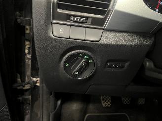 Skoda Fabia Fabia III (NJ3) Hatchback 5-drs 1.0 12V (CHYA) [44kW]  (08-2014/06-202=
1) picture 20