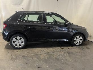 Skoda Fabia Fabia III (NJ3) Hatchback 5-drs 1.0 12V (CHYA) [44kW]  (08-2014/06-202=
1) picture 7