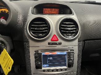 Opel Corsa Corsa D Hatchback 1.2 16V LPG (A12XER(Euro 5)) [63kW]  (06-2011/08-201=
4) picture 16